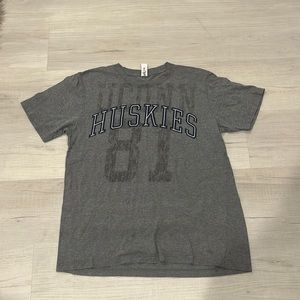 UConn Huskies T-shirt